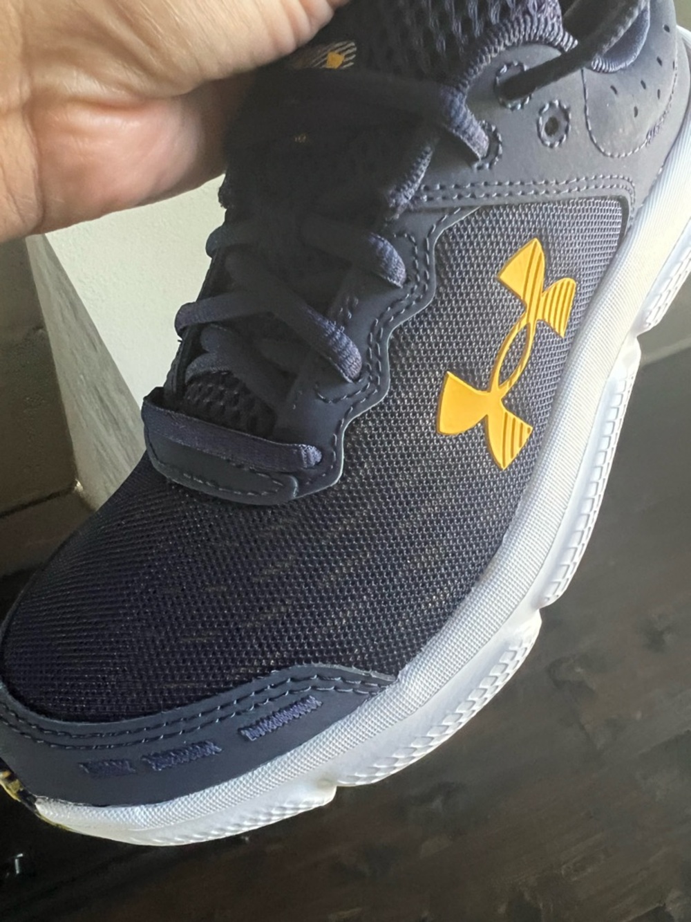 Boys 6Y Under Armour Navy and Yellow  Sneakers